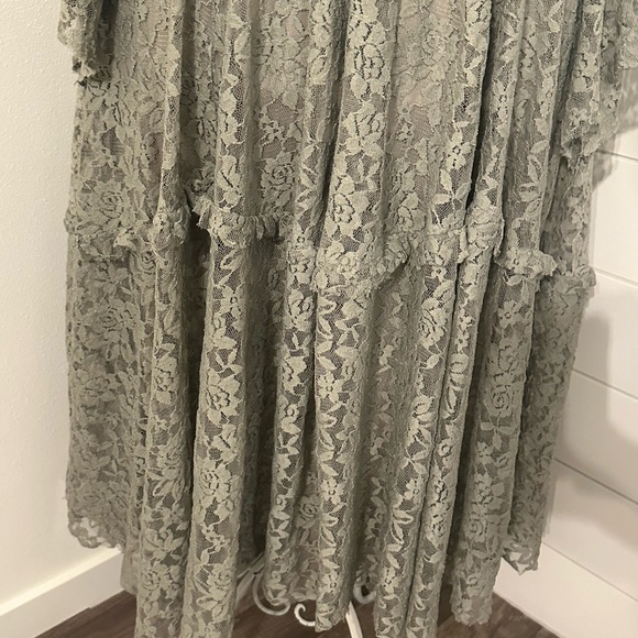 Sage lace dress/tunic - Picture 3 of 6